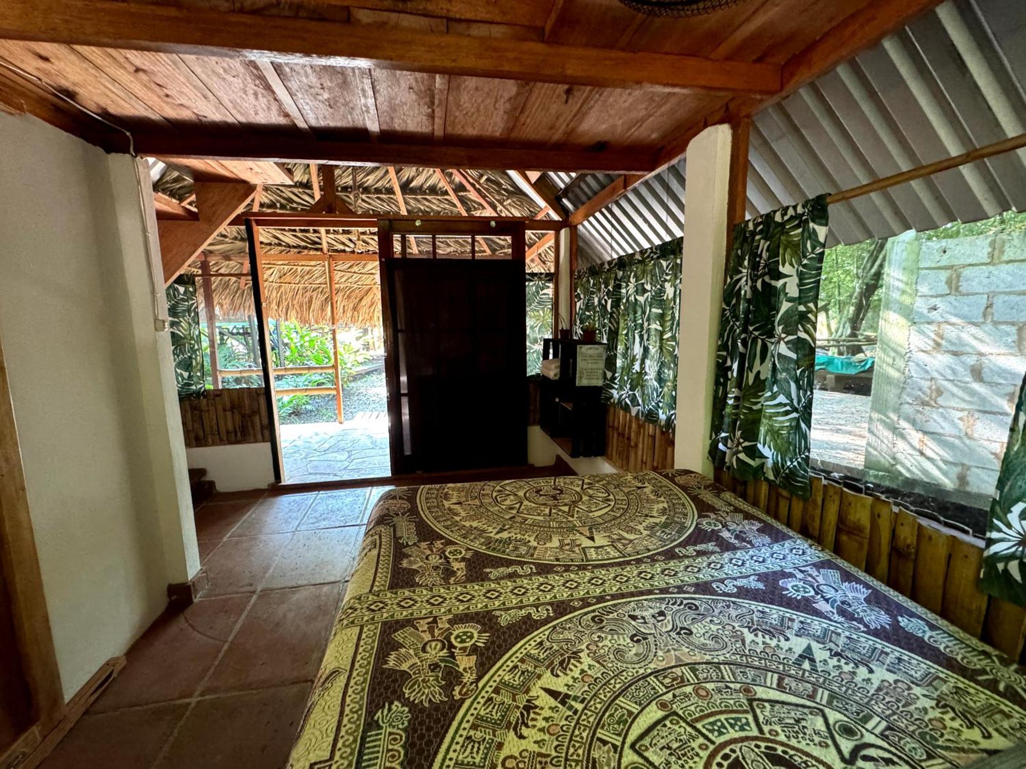 Cabanas Bambutan Palenque Pokoj fotografie